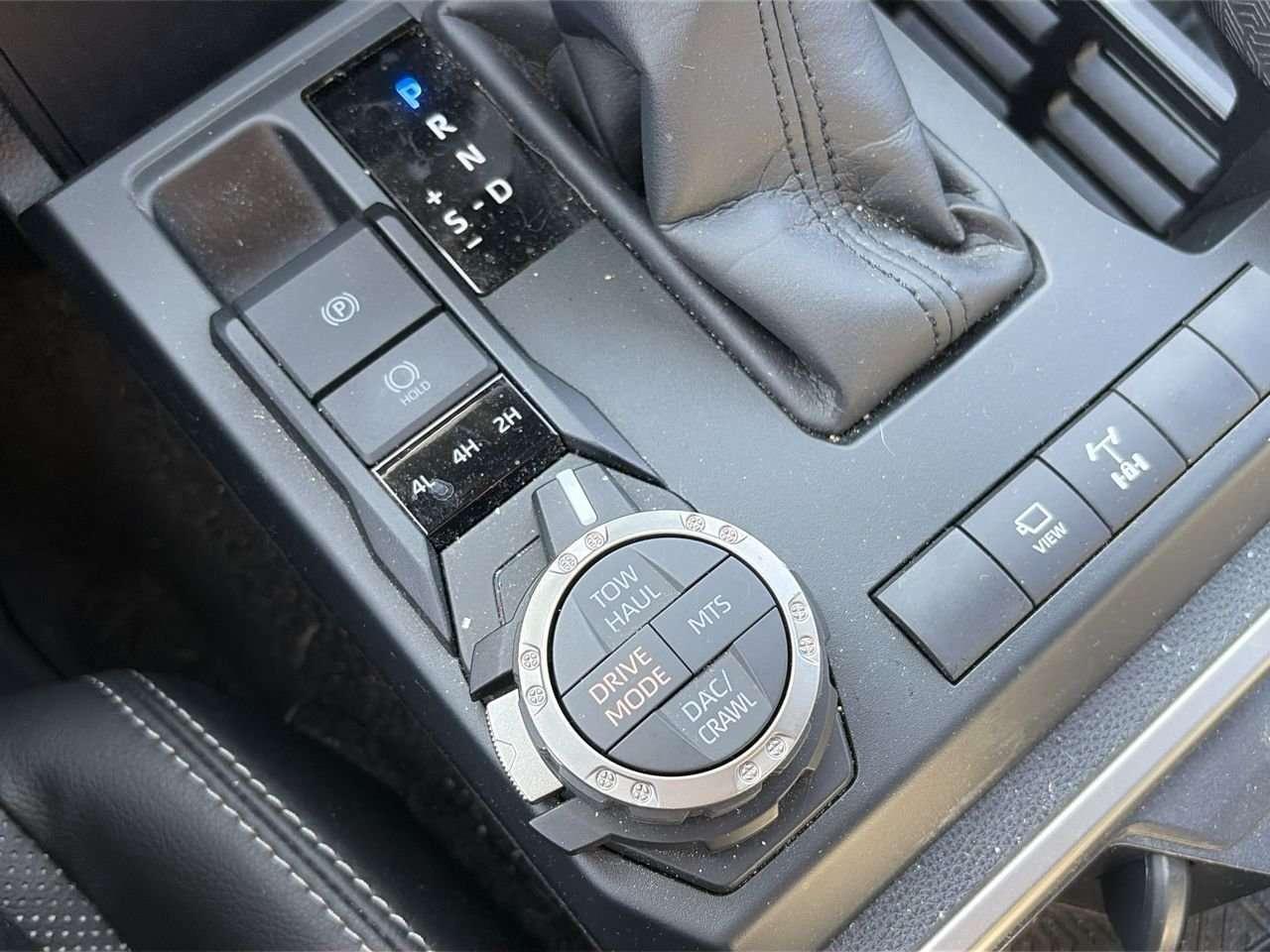 2025 Toyota 4Runner TRD Off Road FINANCED PRICE ADVERTISED    CLOTH   WIRELESS CARPLAY/ANDROID AUTO   RUNNING BOARDS   HEAT SEATS Photo