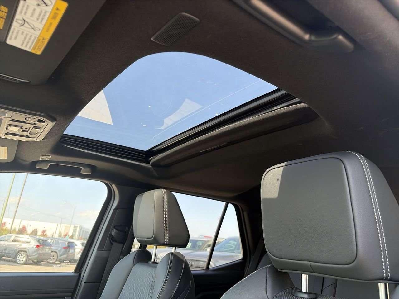 2025 Toyota 4Runner TRD Off Road FINANCED PRICE ADVERTISED    CLOTH   WIRELESS CARPLAY/ANDROID AUTO   RUNNING BOARDS   HEAT SEATS Photo