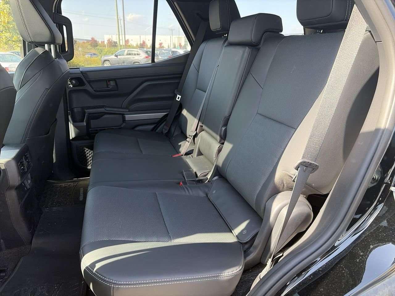 2025 Toyota 4Runner TRD Off Road FINANCED PRICE ADVERTISED    CLOTH   WIRELESS CARPLAY/ANDROID AUTO   RUNNING BOARDS   HEAT SEATS Photo