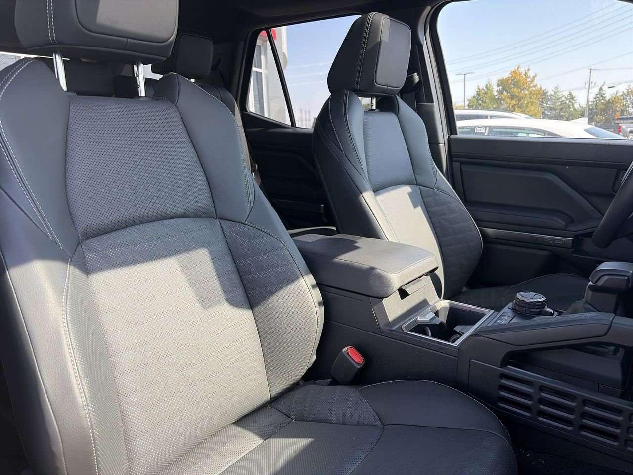 2025 Toyota 4Runner TRD Off Road FINANCED PRICE ADVERTISED    CLOTH   WIRELESS CARPLAY/ANDROID AUTO   RUNNING BOARDS   HEAT SEATS Photo