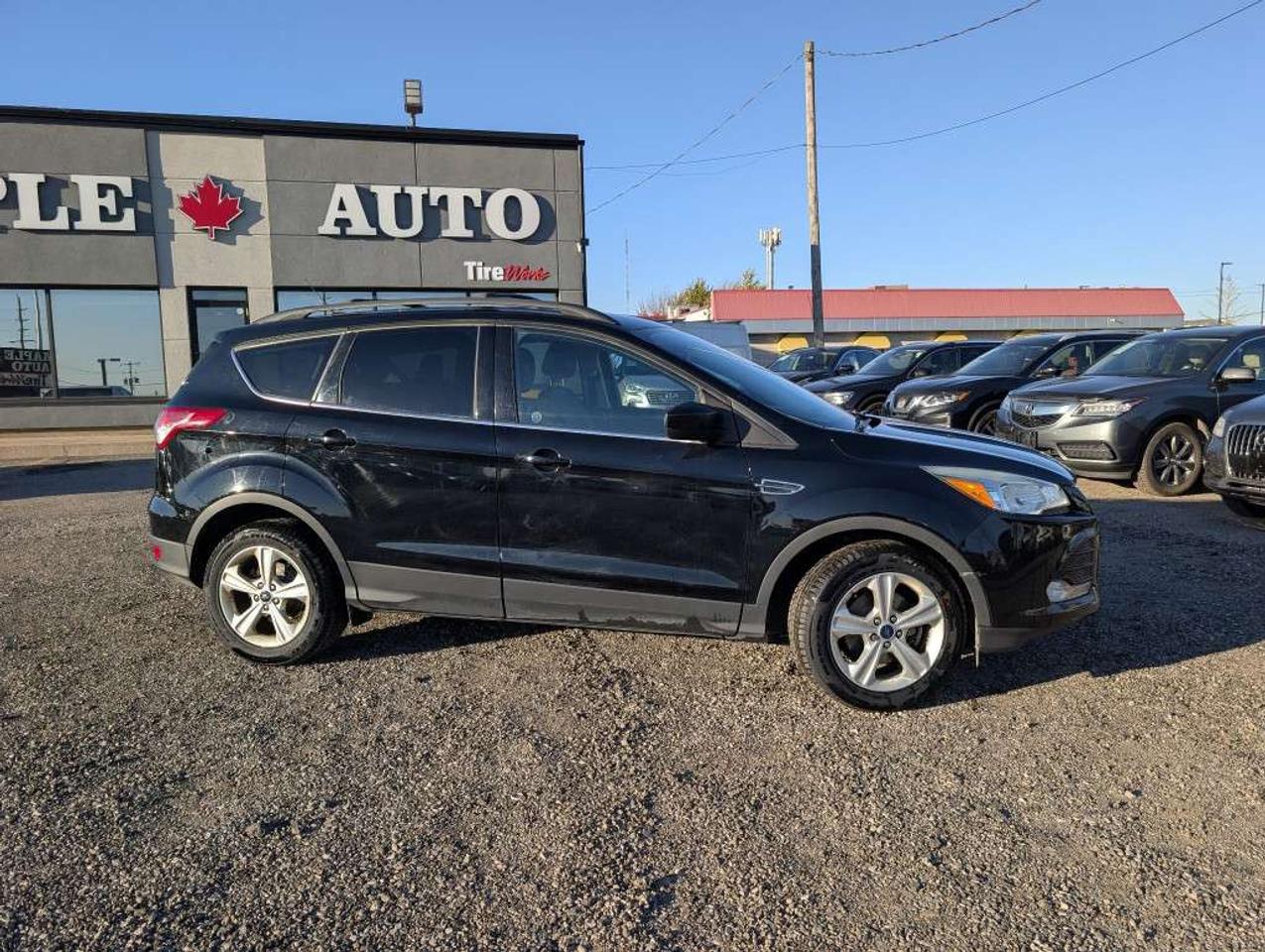 2016 Ford Escape SE   CAMERA   HTD SEATS   BLUETOOTH Photo
