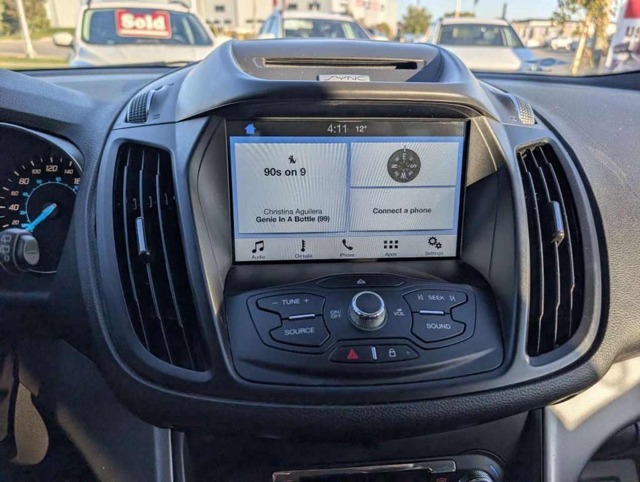 2016 Ford Escape SE   CAMERA   HTD SEATS   BLUETOOTH Photo