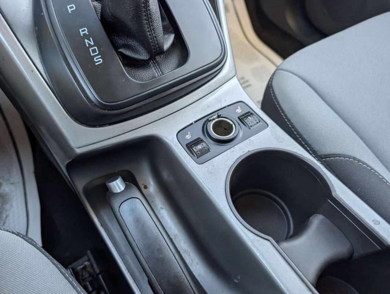 2016 Ford Escape SE   CAMERA   HTD SEATS   BLUETOOTH Photo