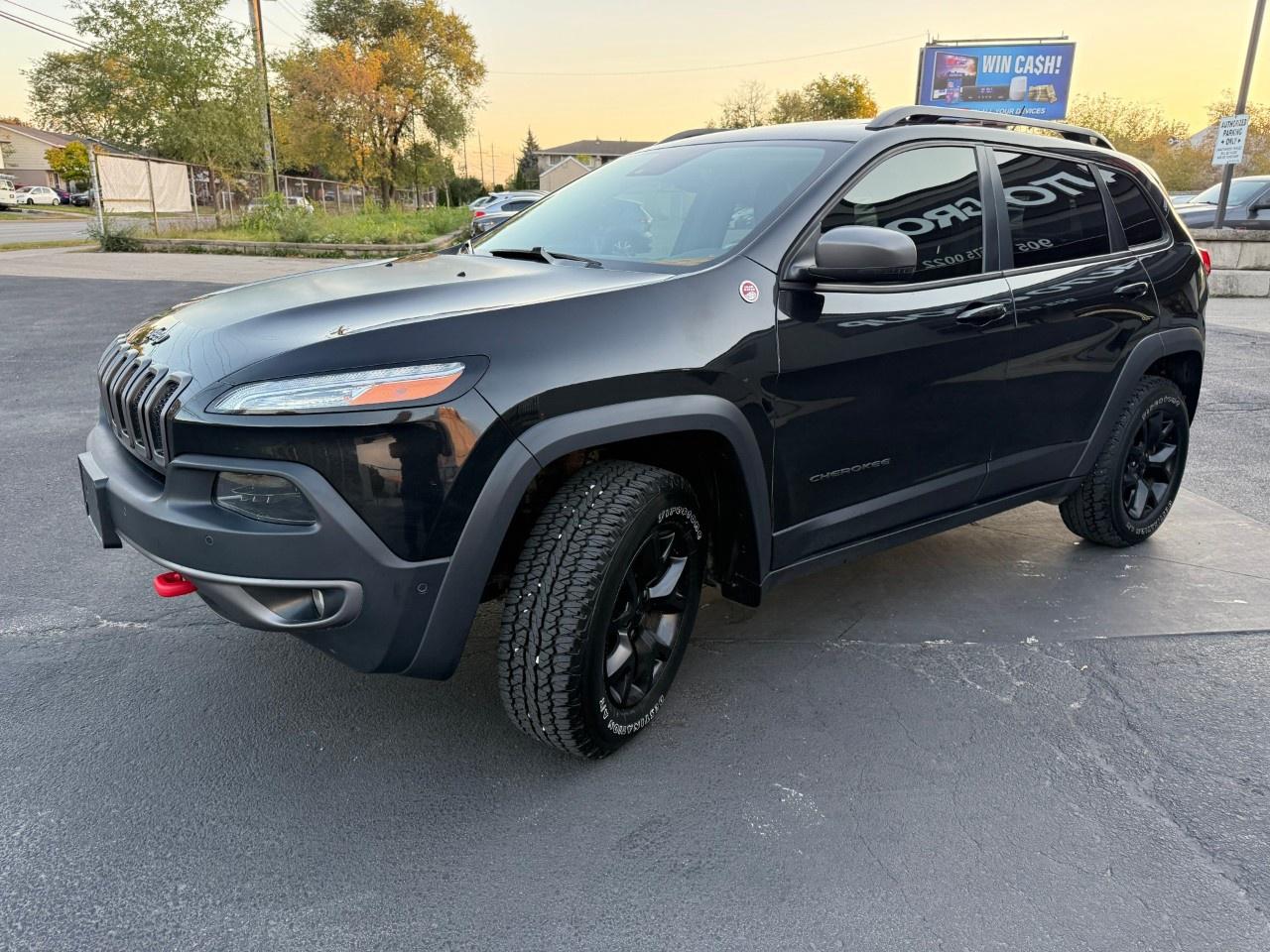 2015 Jeep Cherokee 4WD 4dr Trailhawk Photo2