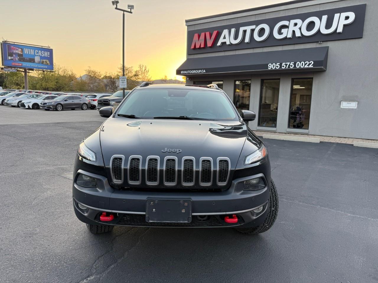 2015 Jeep Cherokee 4WD 4dr Trailhawk Photo5