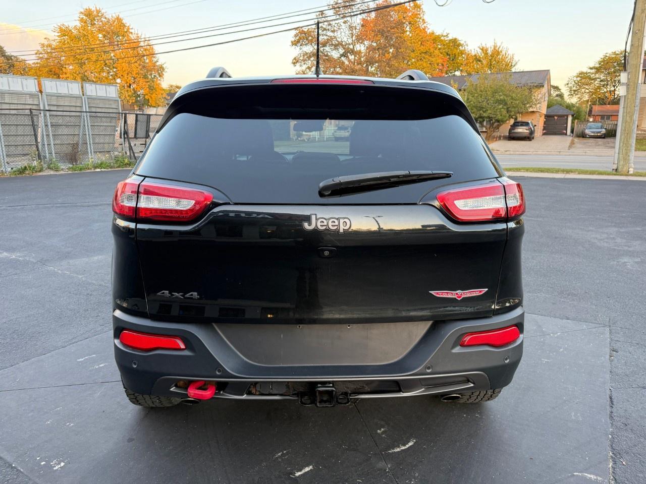 2015 Jeep Cherokee 4WD 4dr Trailhawk Photo