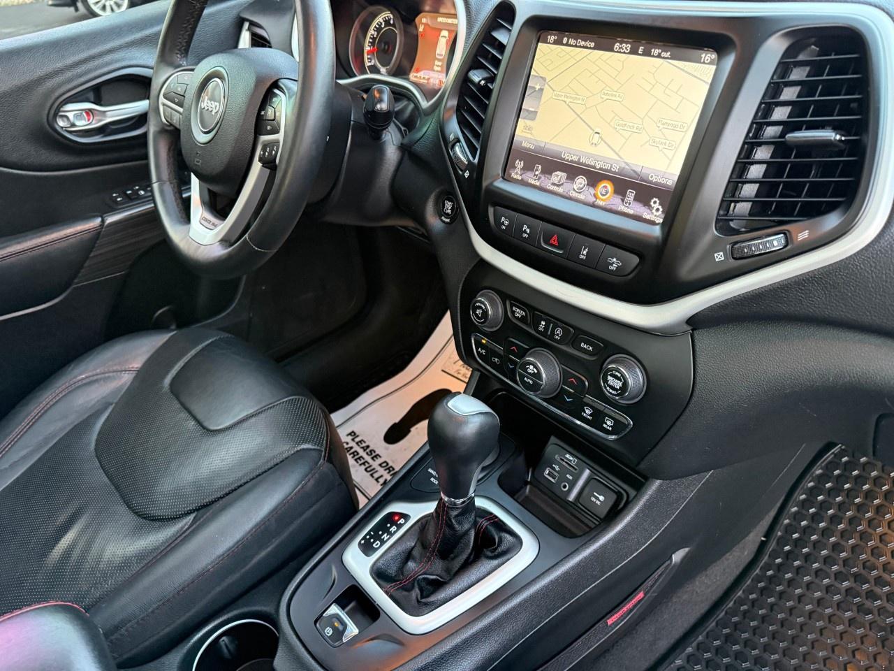 2015 Jeep Cherokee 4WD 4dr Trailhawk Photo