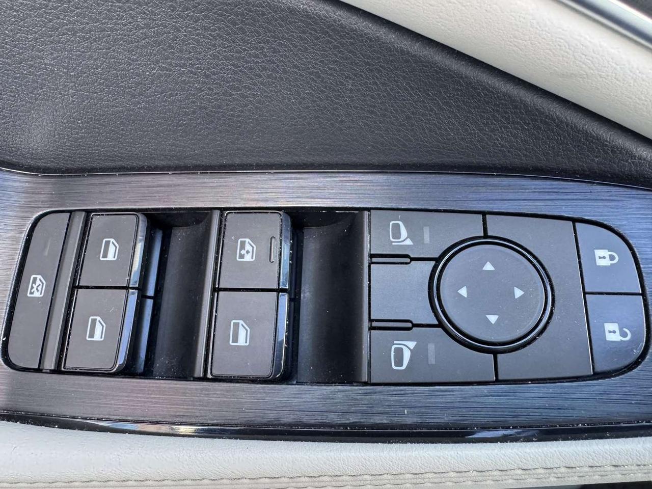 2021 Nissan Rogue SV Premium AWD   Moonroof   PRO Pilot   360 Cam Photo