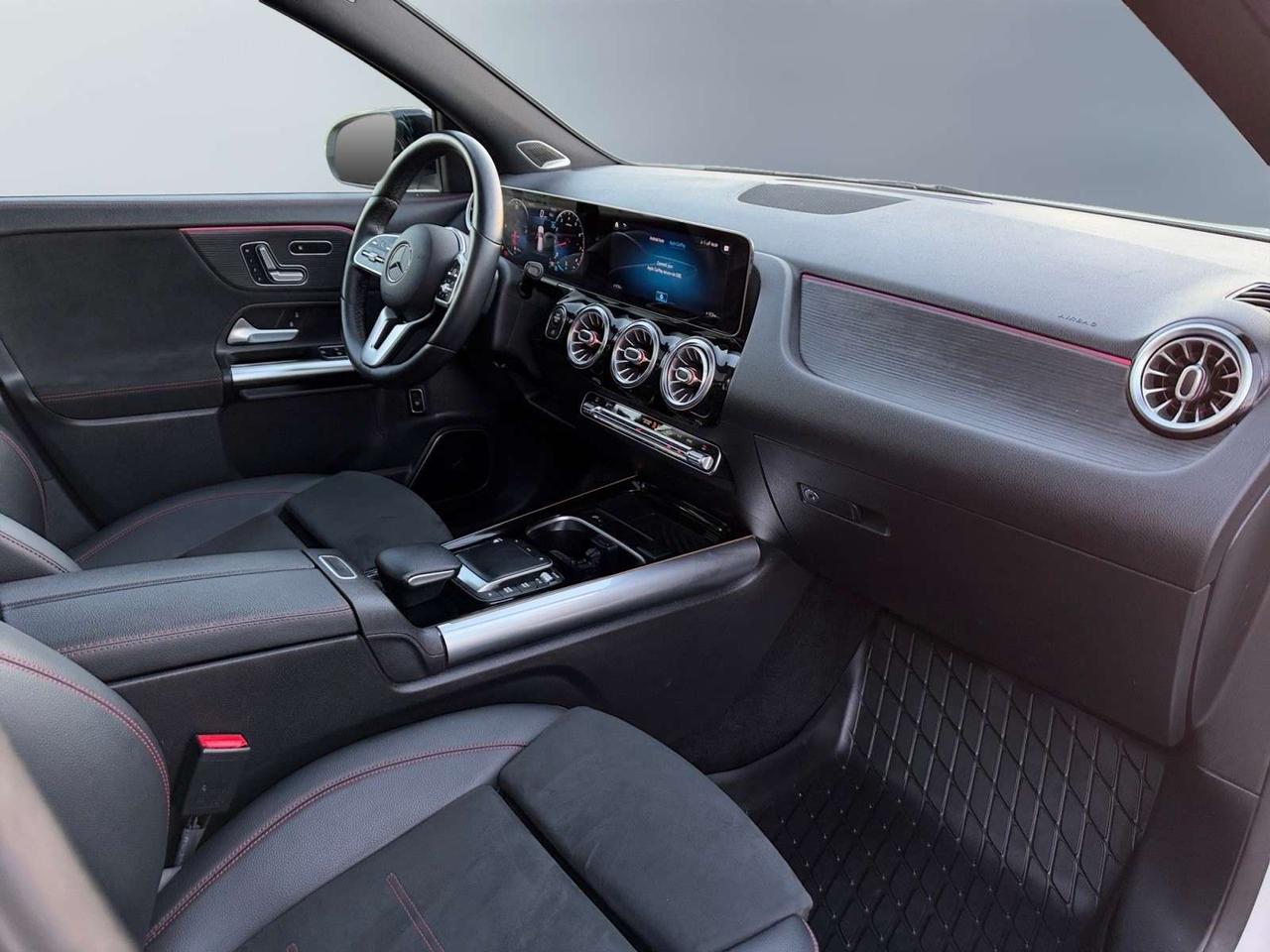 2021 Mercedes-Benz GLA GLA 250 4MATIC AMG NIGHT PKG * 1 OWNER / LOW KM / PANORAMIC ROOF Photo