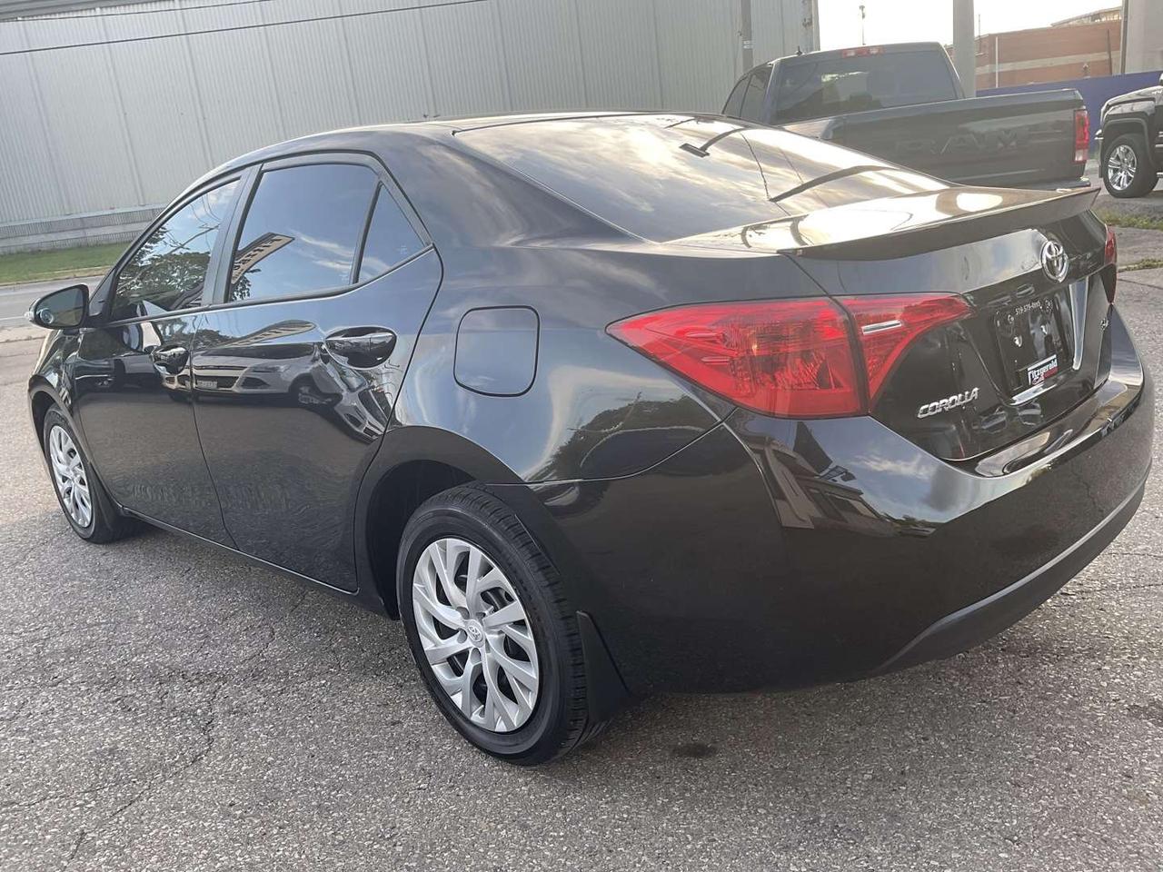 2019 Toyota Corolla SE - BACK-UP CAM! SAFETY SENSE! HEATED SEATS! Photo4