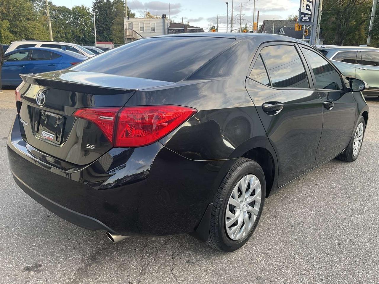 2019 Toyota Corolla SE - BACK-UP CAM! SAFETY SENSE! HEATED SEATS! Photo