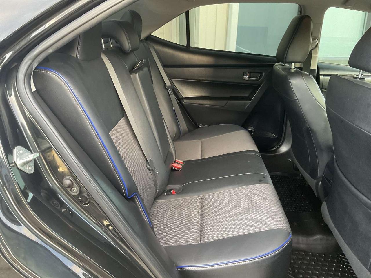 2019 Toyota Corolla SE - BACK-UP CAM! SAFETY SENSE! HEATED SEATS! Photo
