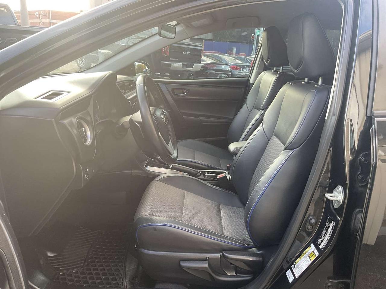 2019 Toyota Corolla SE - BACK-UP CAM! SAFETY SENSE! HEATED SEATS! Photo