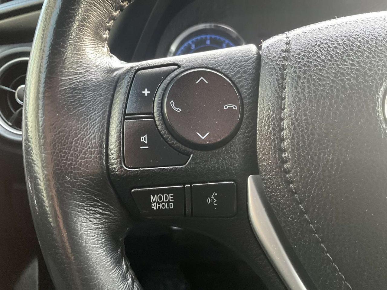 2019 Toyota Corolla SE - BACK-UP CAM! SAFETY SENSE! HEATED SEATS! Photo