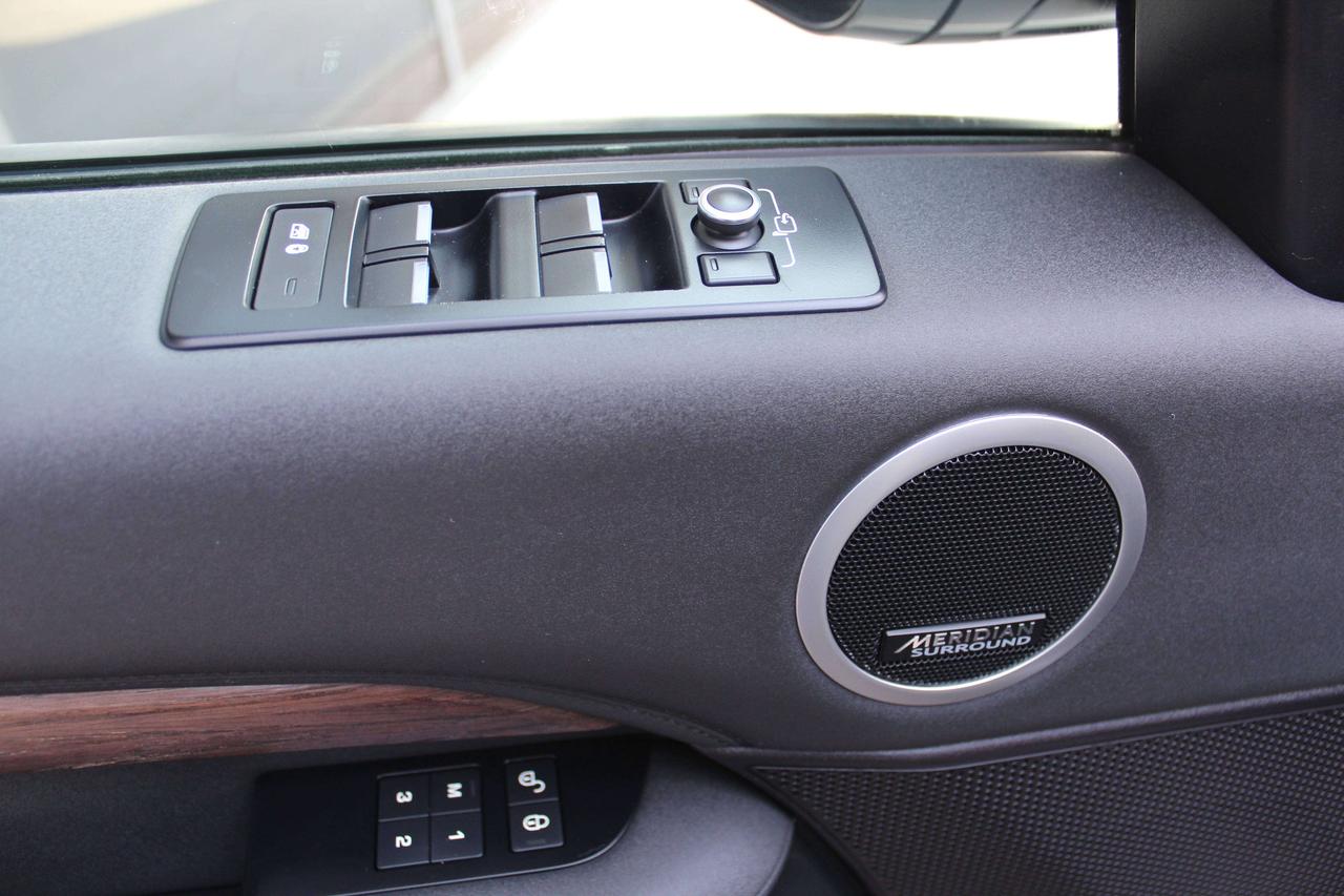 2018 Land Rover Discovery HSE - 7 PASSENGERS - 3.0L DIESEL Photo