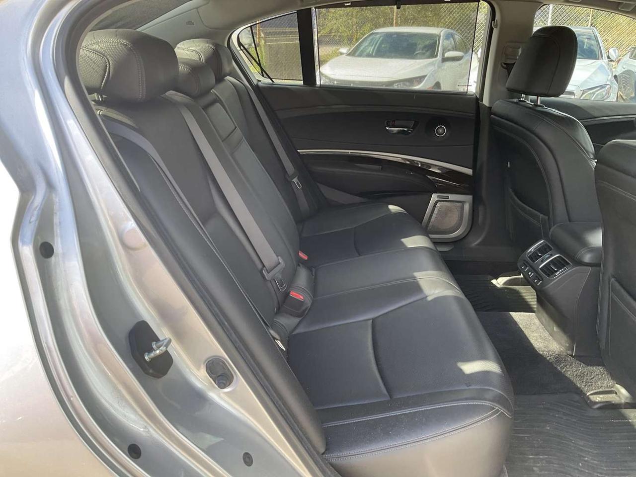 2014 Acura RLX Elite Package - LEATHER! NAV! BACK-UP CAM! COOLED SEATS! SUNROOF! Photo