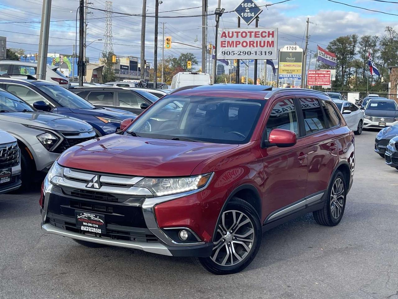 2017 Mitsubishi Outlander ES AWC   7 PASS   Htd Seats   Sunroof   Dual Climate Photo