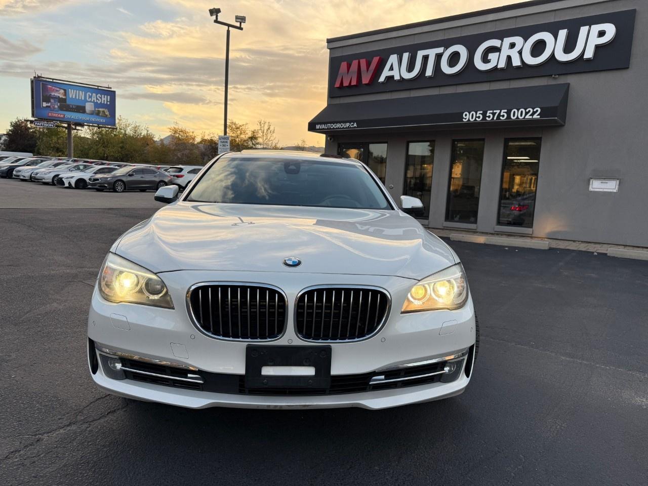 2014 BMW 7 Series 4dr Sdn 750Li xDrive AWD Photo1