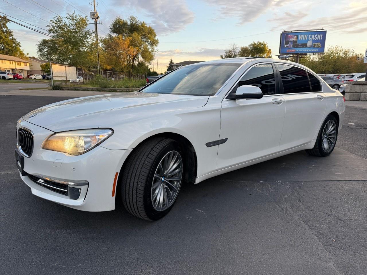 2014 BMW 7 Series 4dr Sdn 750Li xDrive AWD Photo
