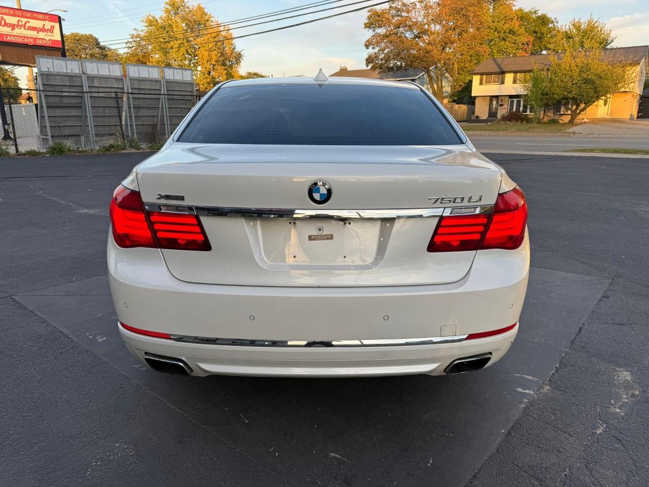 2014 BMW 7 Series 4dr Sdn 750Li xDrive AWD Photo