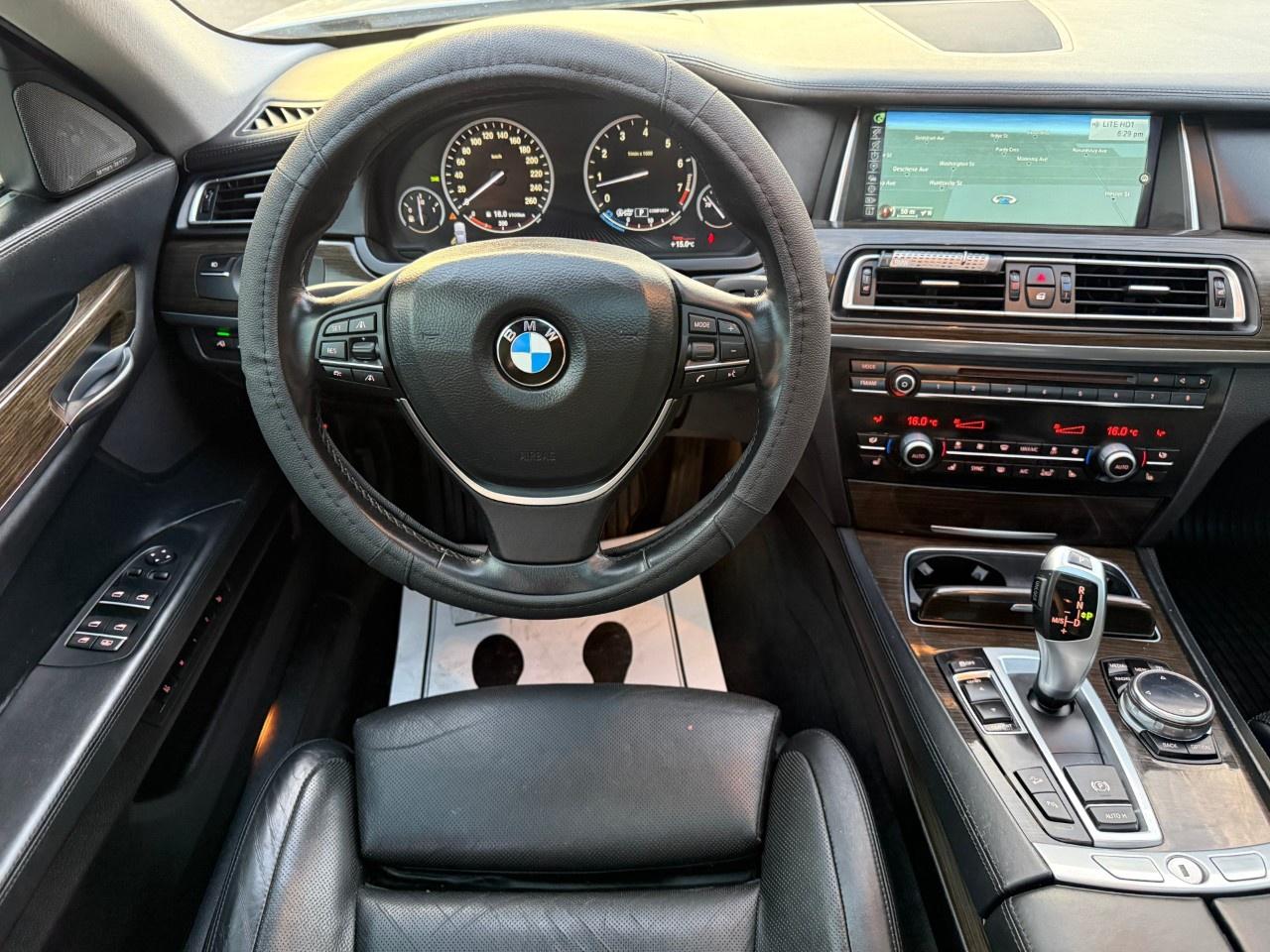 2014 BMW 7 Series 4dr Sdn 750Li xDrive AWD Photo
