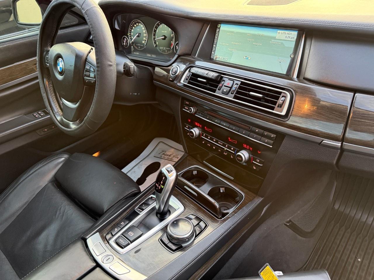 2014 BMW 7 Series 4dr Sdn 750Li xDrive AWD Photo