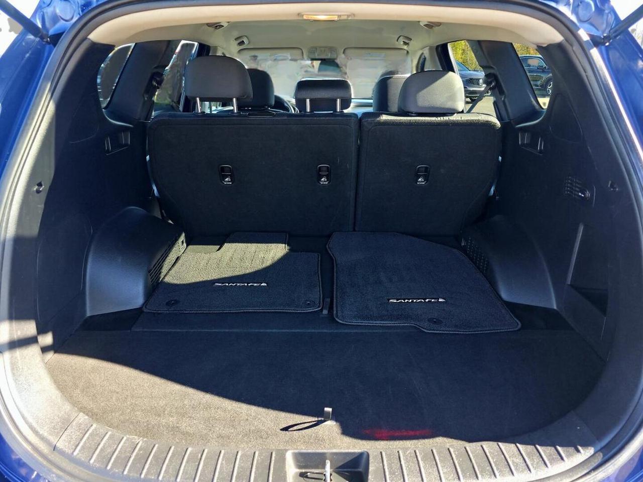 2020 Hyundai Santa Fe 2.4L Essential TA avec ensemble sécurité Photo