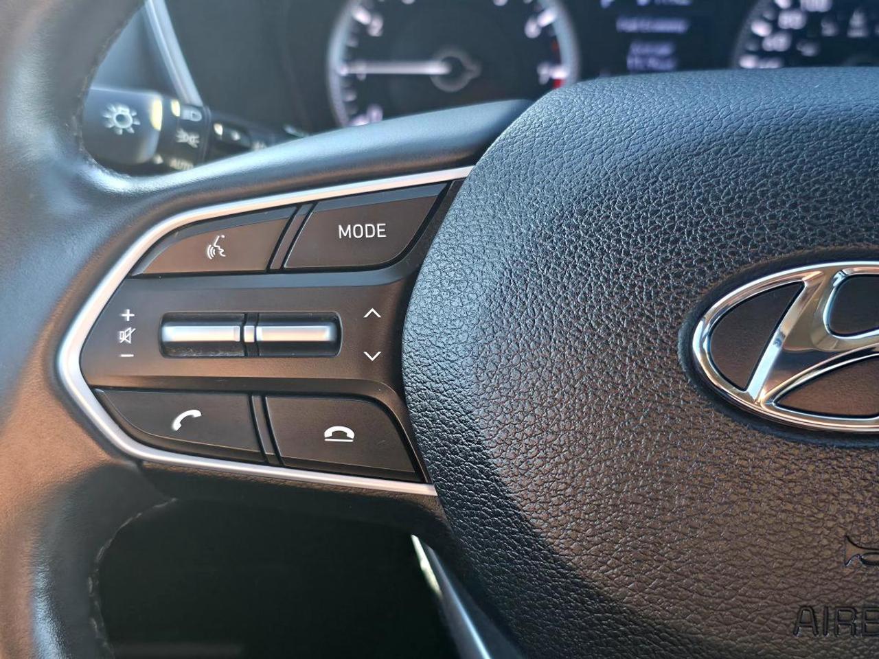 2020 Hyundai Santa Fe 2.4L Essential TA avec ensemble sécurité Photo