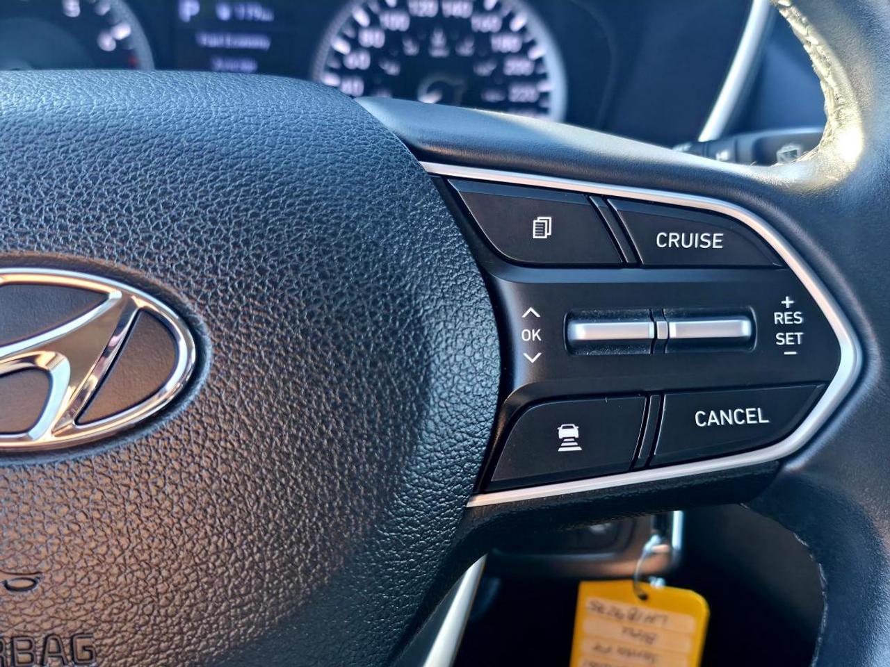 2020 Hyundai Santa Fe 2.4L Essential TA avec ensemble sécurité Photo
