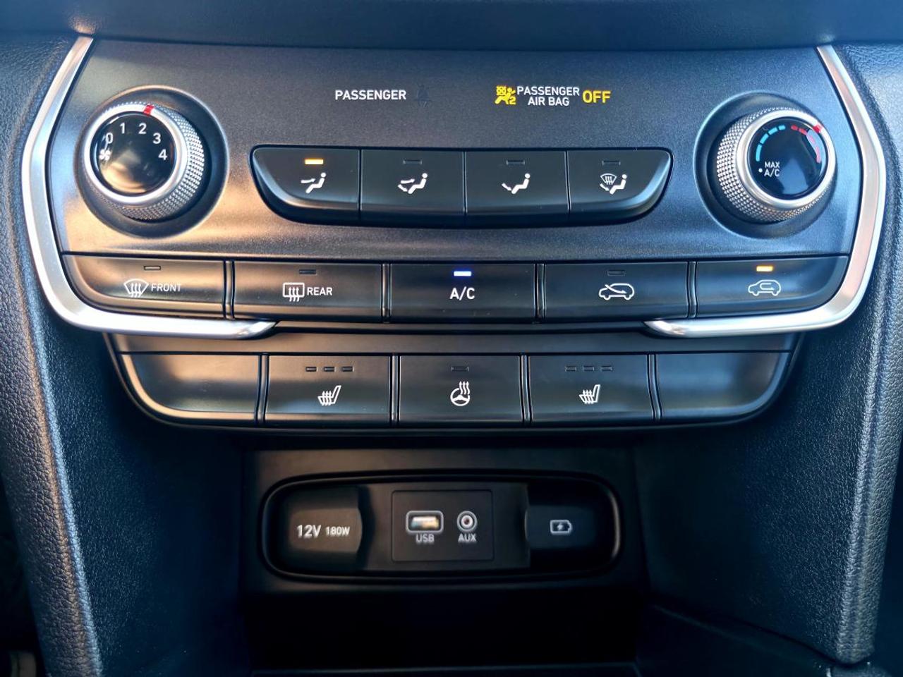 2020 Hyundai Santa Fe 2.4L Essential TA avec ensemble sécurité Photo