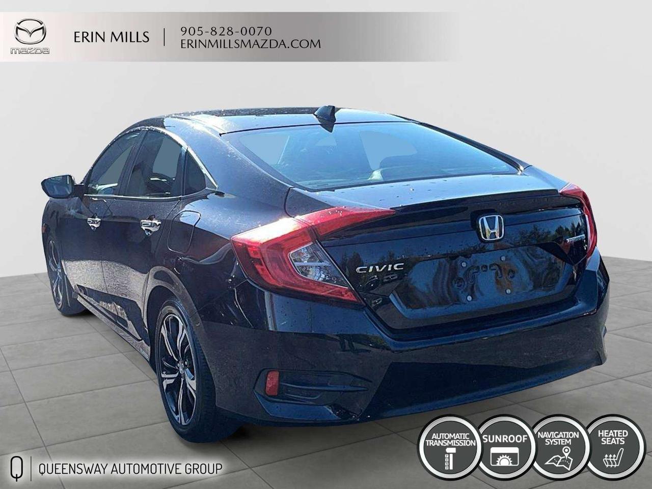 2016 Honda Civic Touring LOW KMS Photo