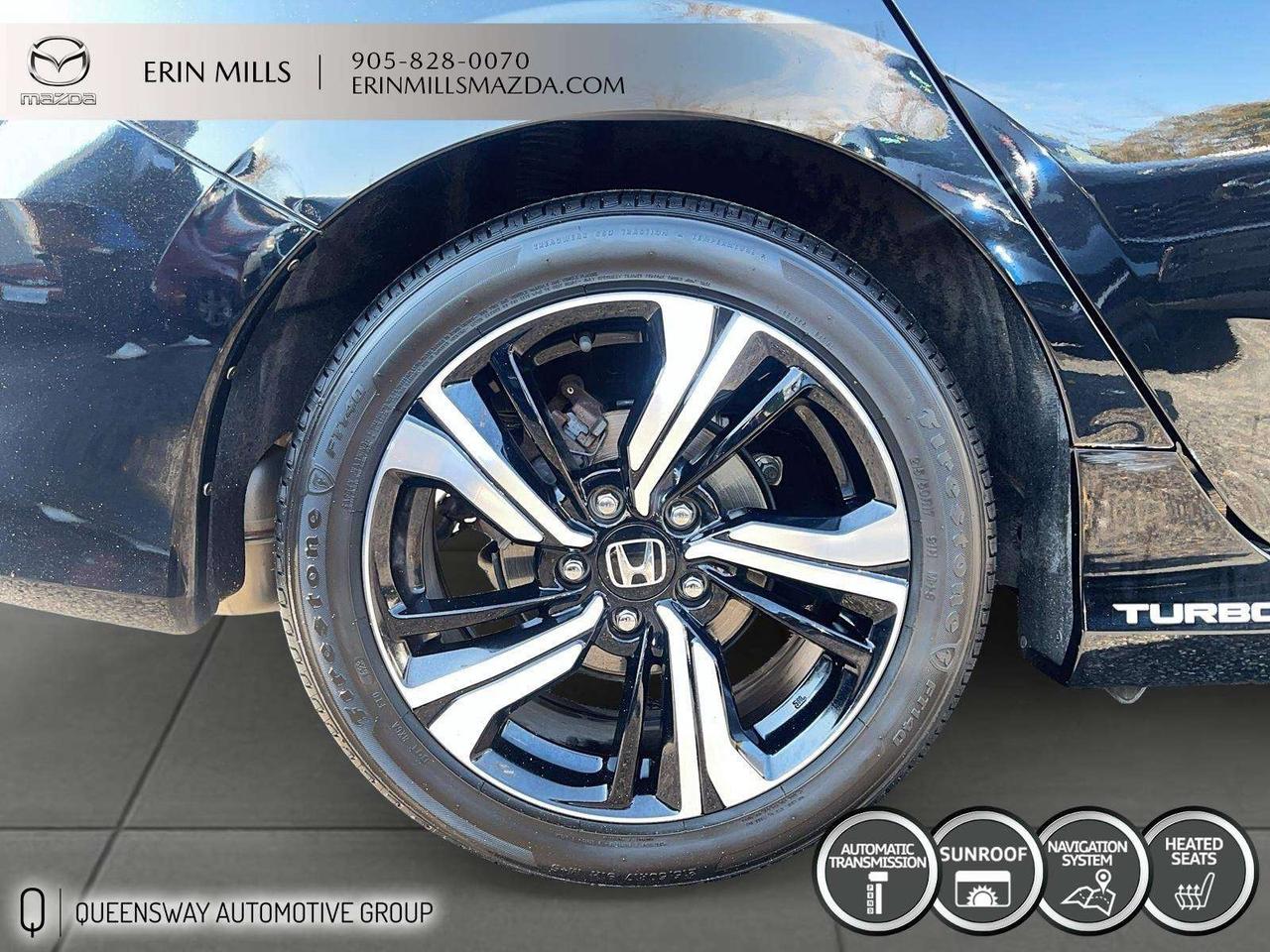 2016 Honda Civic Touring LOW KMS Photo