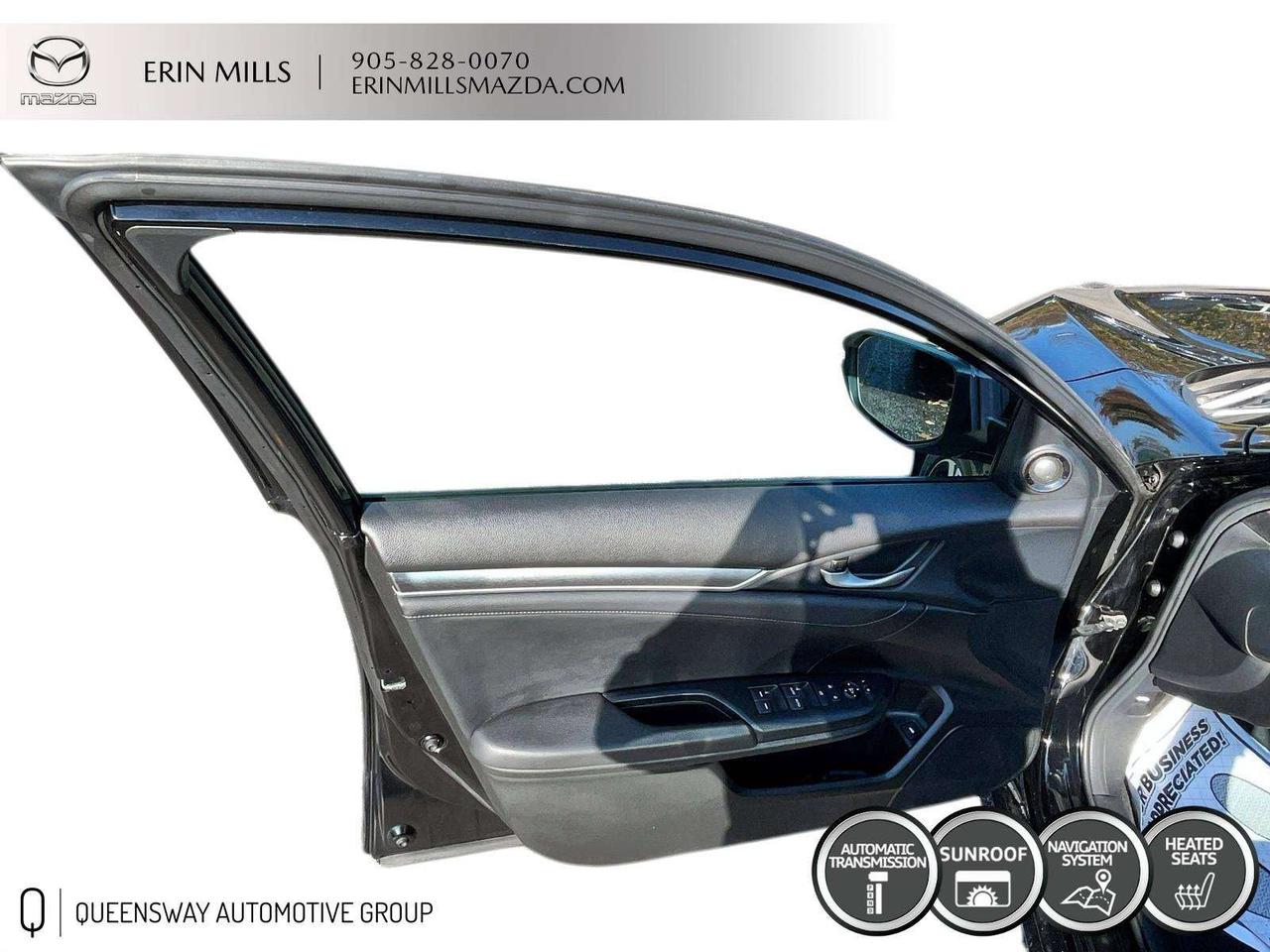 2016 Honda Civic Touring LOW KMS Photo