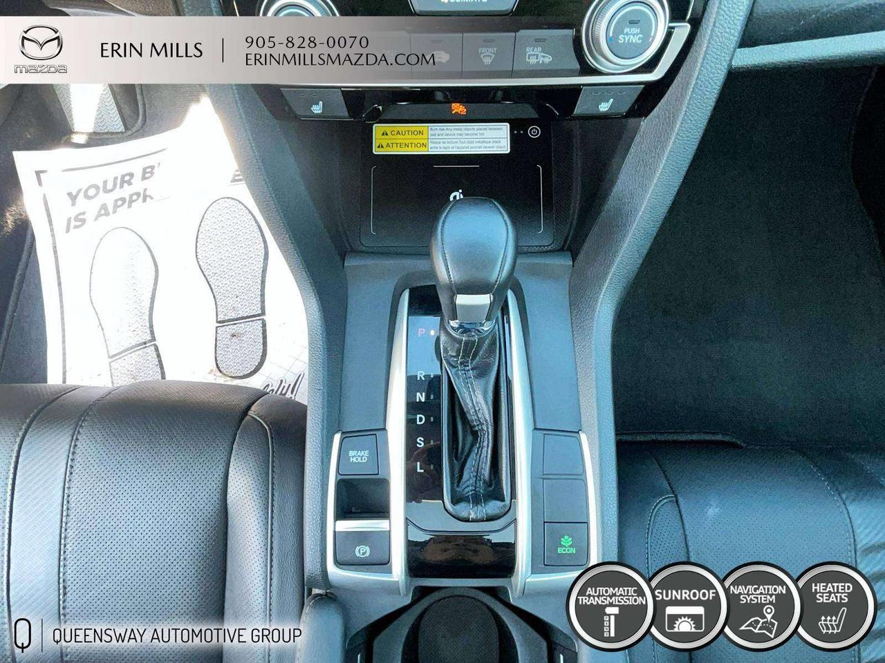 2016 Honda Civic Touring LOW KMS Photo