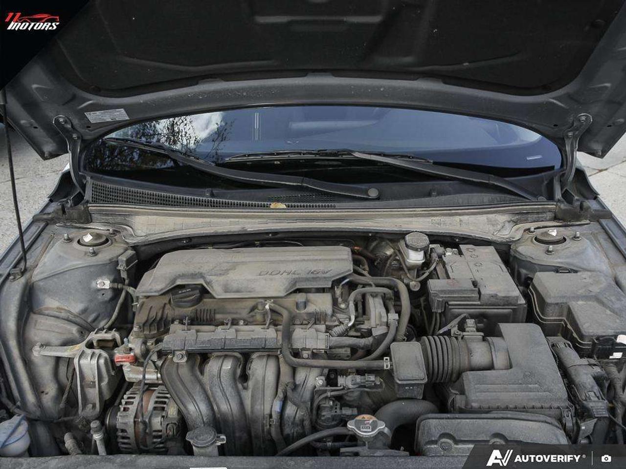 2022 Hyundai Elantra Preferred IVT w/Sun & Tech Package   CERTIFIED Photo