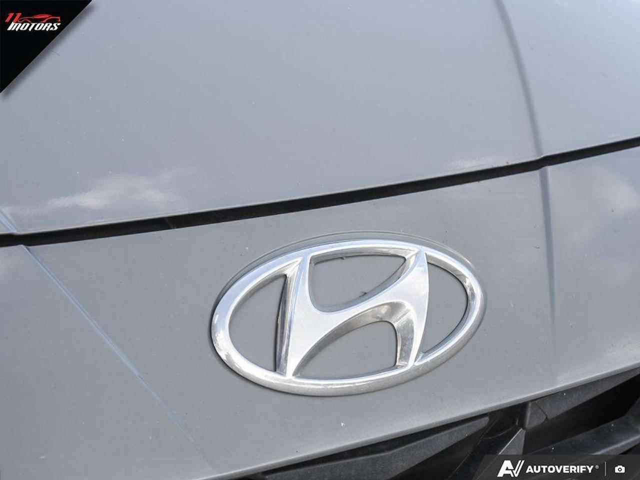 2022 Hyundai Elantra Preferred IVT w/Sun & Tech Package   CERTIFIED Photo