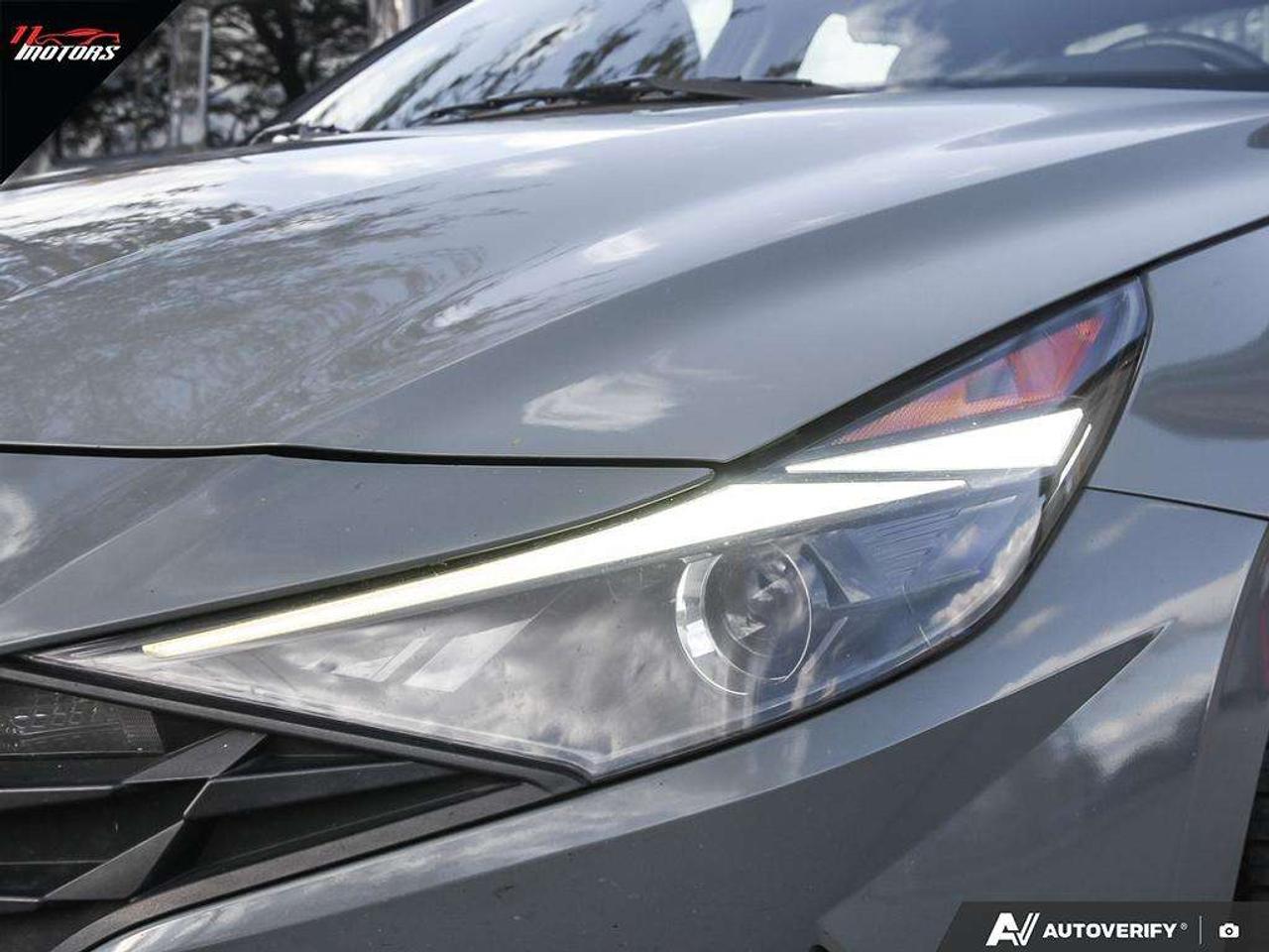 2022 Hyundai Elantra Preferred IVT w/Sun & Tech Package   CERTIFIED Photo
