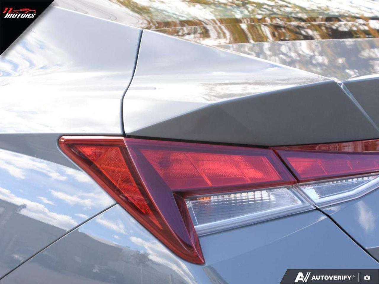 2022 Hyundai Elantra Preferred IVT w/Sun & Tech Package   CERTIFIED Photo