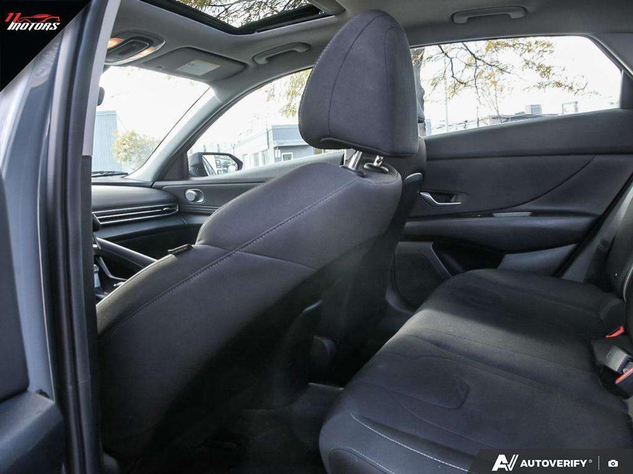 2022 Hyundai Elantra Preferred IVT w/Sun & Tech Package   CERTIFIED Photo