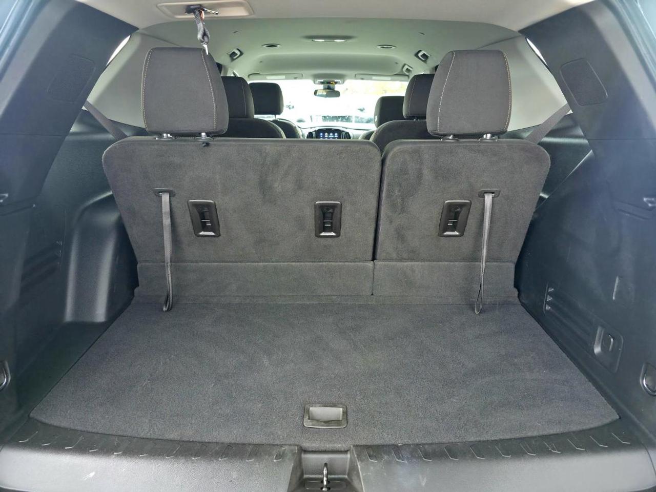 2020 Chevrolet Traverse LT tissu 4 portes TI avec 1LT Photo