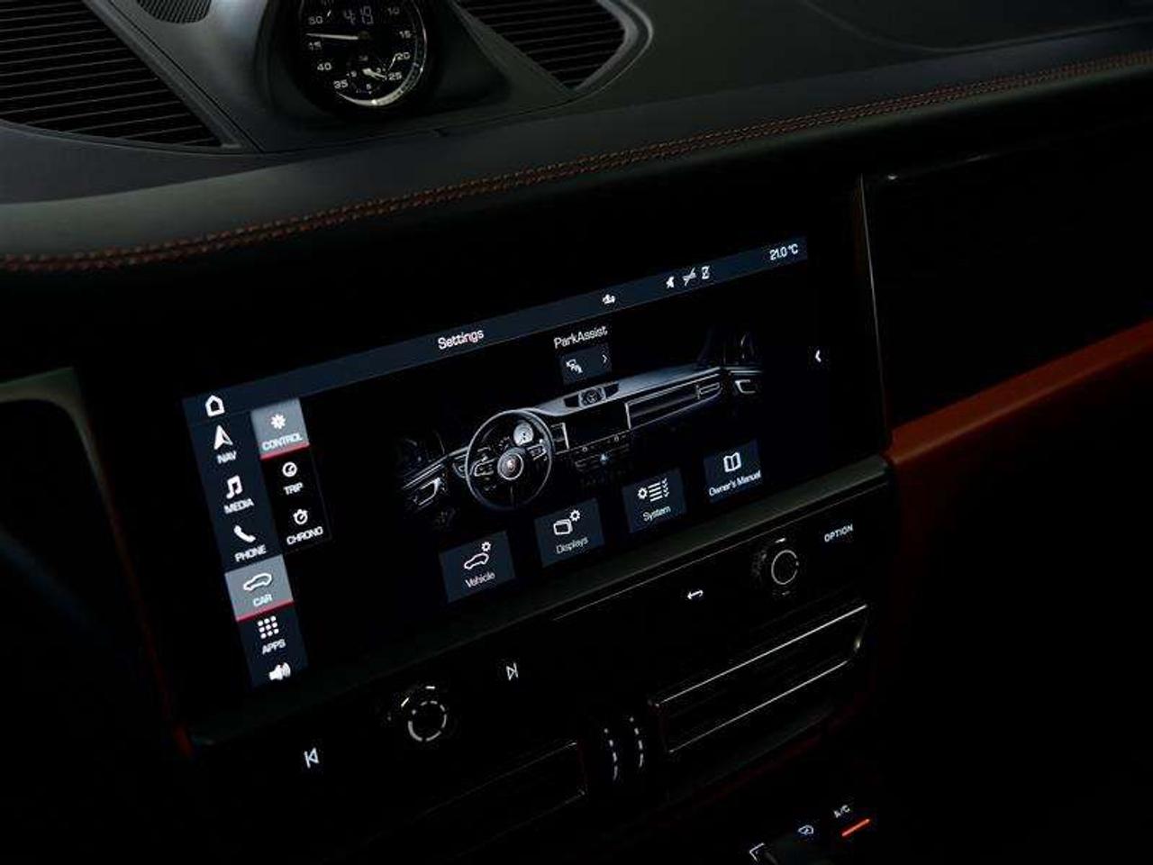 2024 Porsche Macan AWD Photo