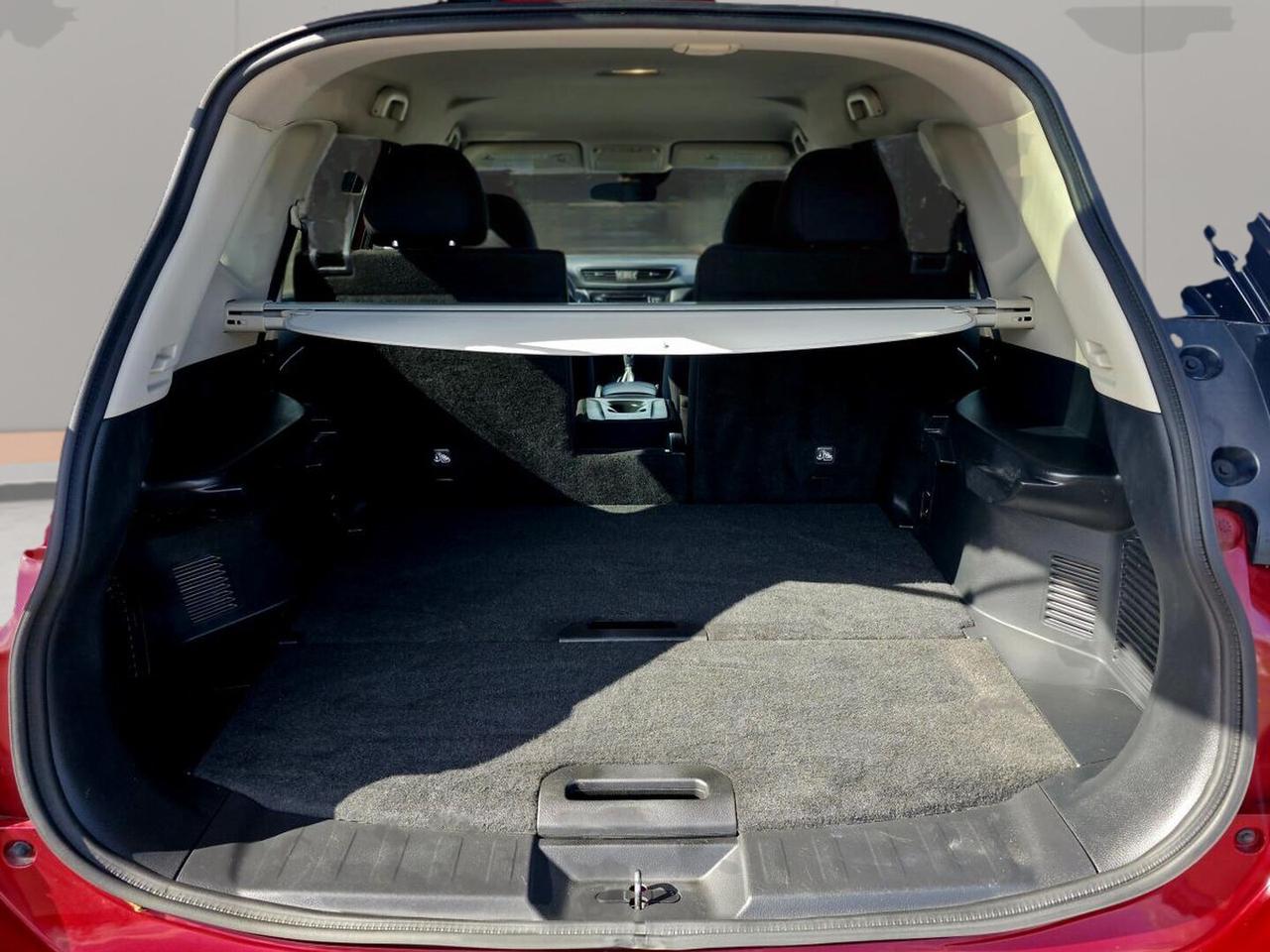 2020 Nissan Rogue S Ti Photo