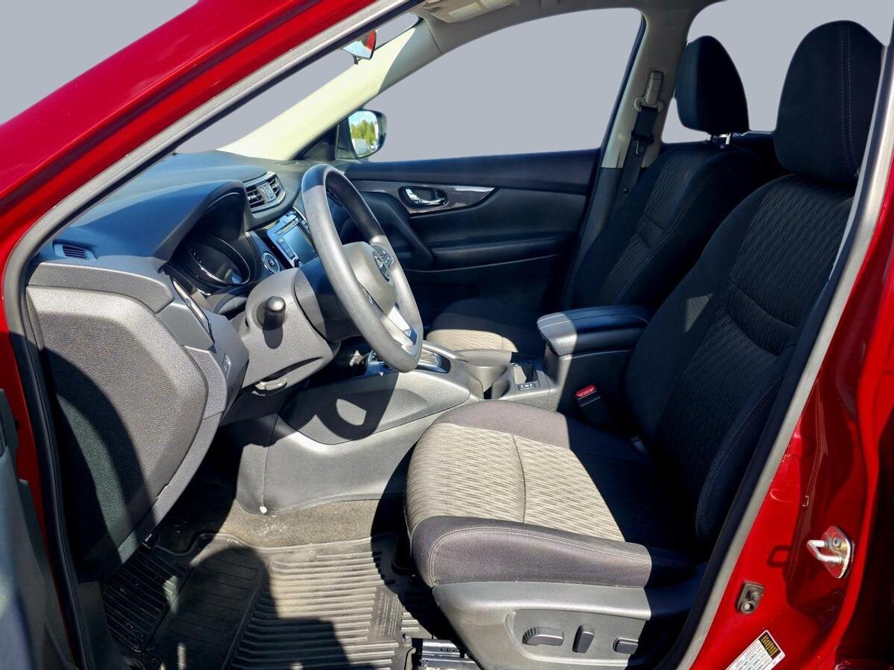 2020 Nissan Rogue S Ti Photo