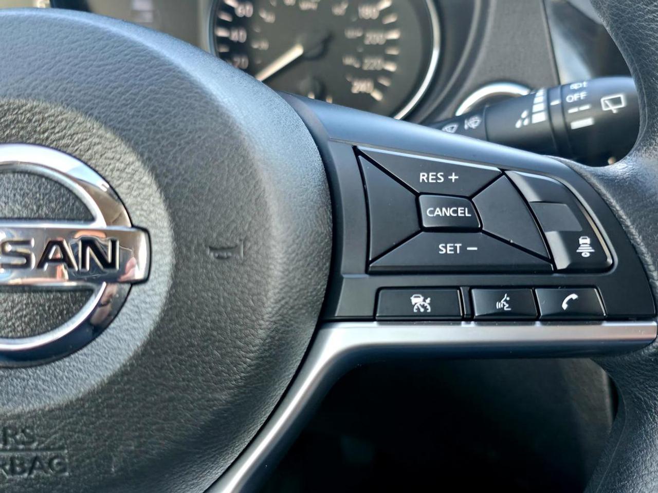 2020 Nissan Rogue S Ti Photo