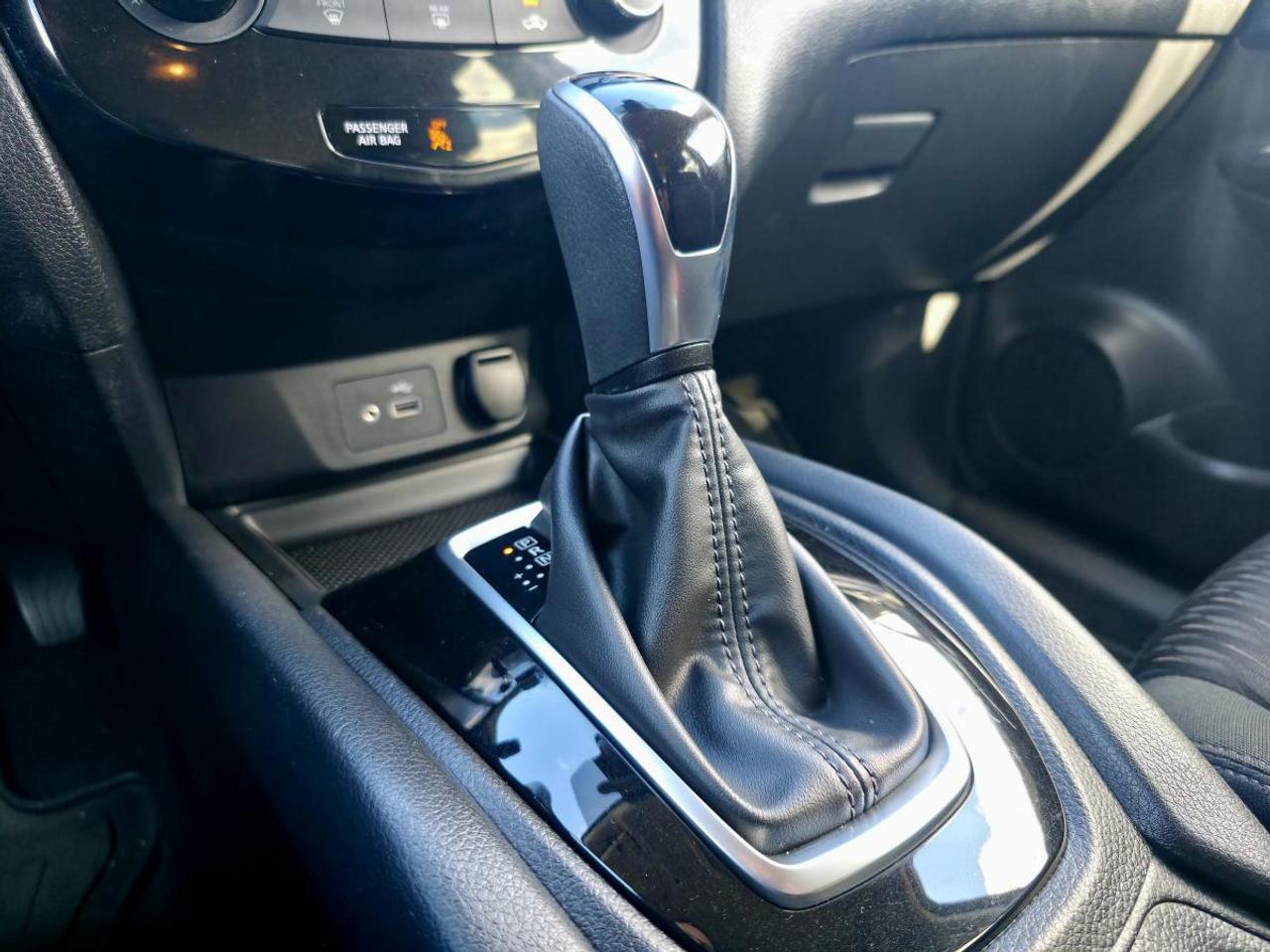 2020 Nissan Rogue S Ti Photo