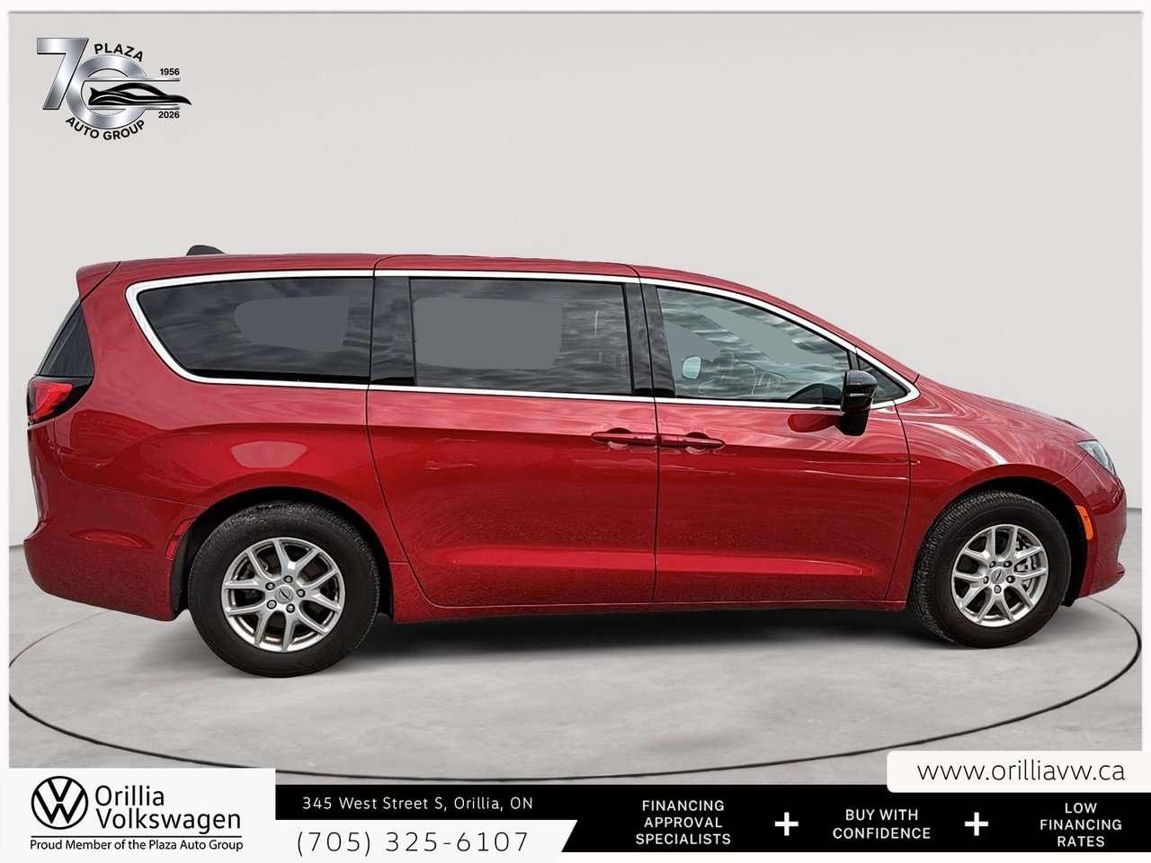 2025 Chrysler Grand Caravan SXT Power Sliding Doors   3-Row Seating   Adaptive Cruise / Photo