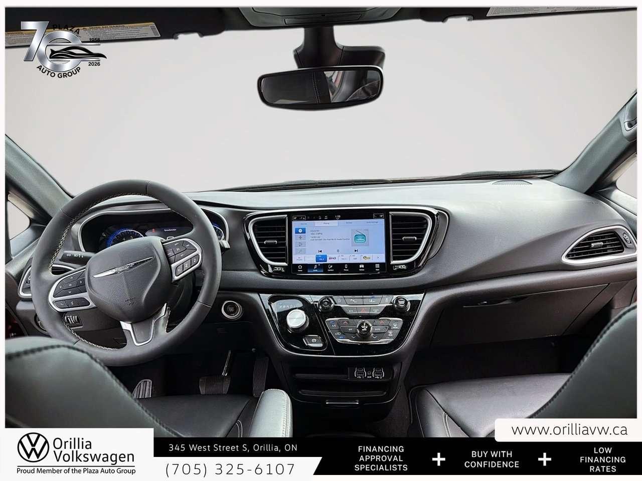 2025 Chrysler Grand Caravan SXT Power Sliding Doors   3-Row Seating   Adaptive Cruise / Photo