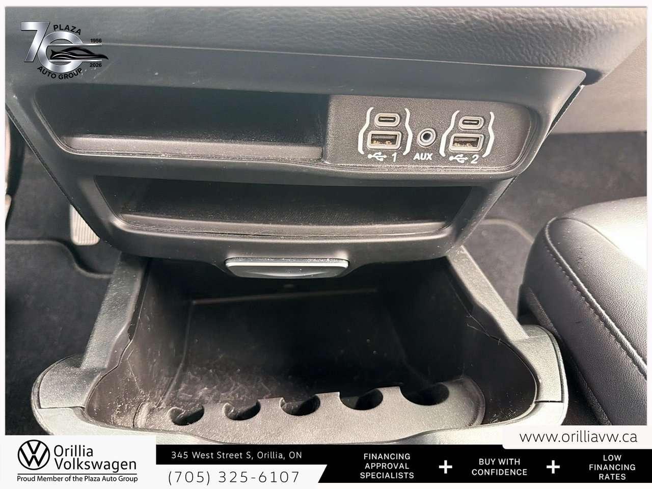 2025 Chrysler Grand Caravan SXT Power Sliding Doors   3-Row Seating   Adaptive Cruise / Photo