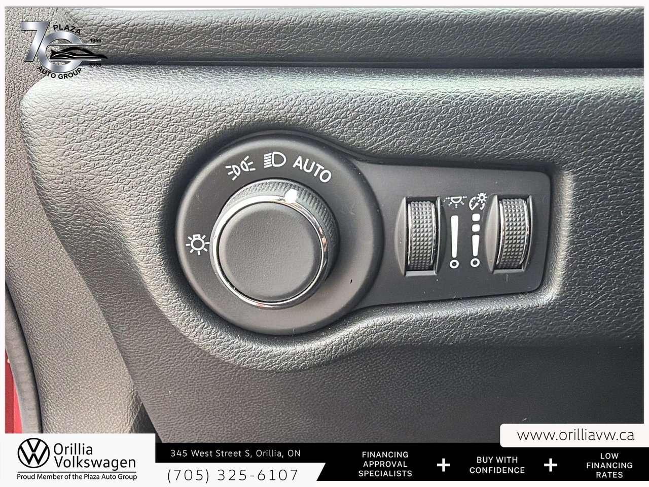 2025 Chrysler Grand Caravan SXT Power Sliding Doors   3-Row Seating   Adaptive Cruise / Photo