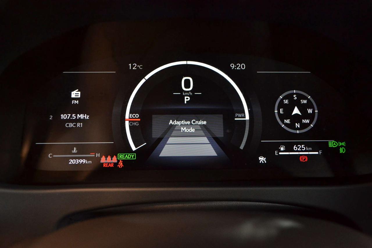 2025 Lexus UX 300H  Photo